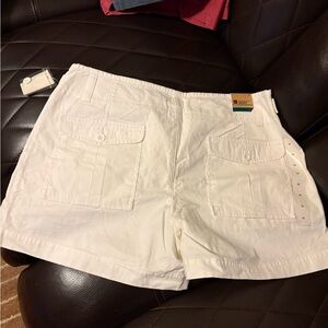 GAP Women's white chino Shorts size 12 NWT